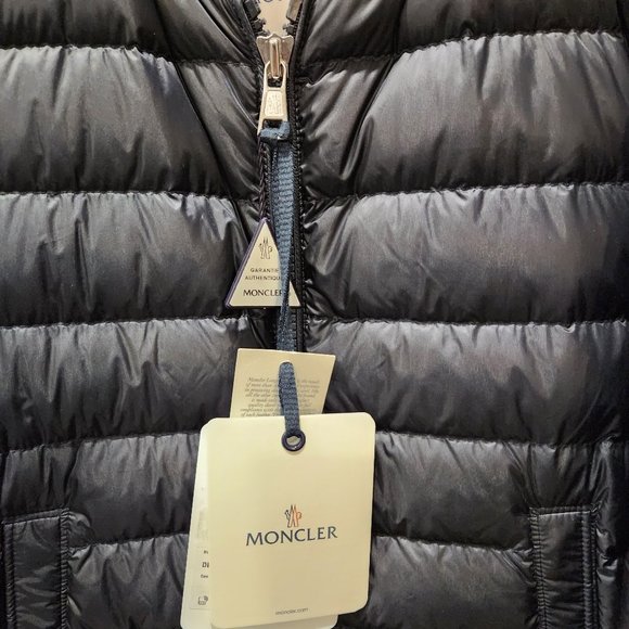 Moncler Logo-Patch Zip-Up Padded Bomber Jacket - Picture 3 of 16